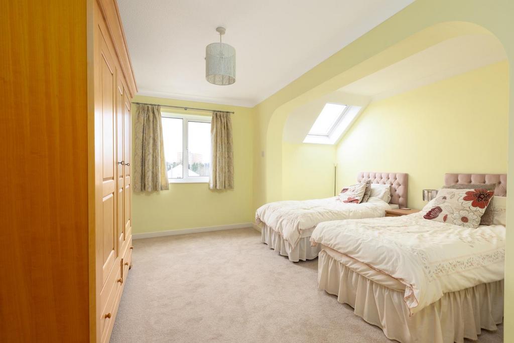 Flat 21, Portland Court, BS1-15.jpg