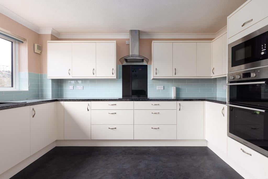 Flat 21, Portland Court, BS1-11.jpg