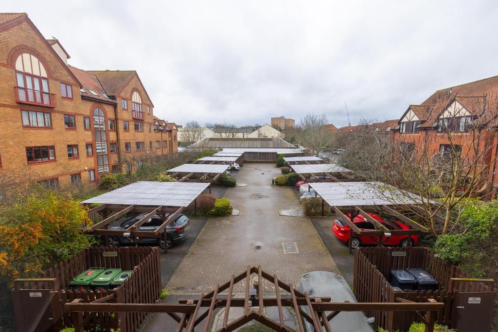 Flat 21, Portland Court, BS1-2.jpg