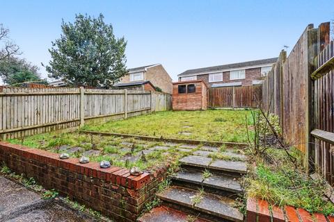 2 bedroom end of terrace house for sale, Tyler Drive, Rainham,