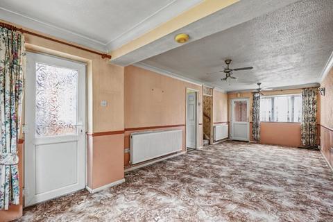 2 bedroom end of terrace house for sale, Tyler Drive, Rainham,