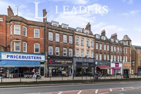 1 bedroom flat to rent, Woodcote Road, SM6