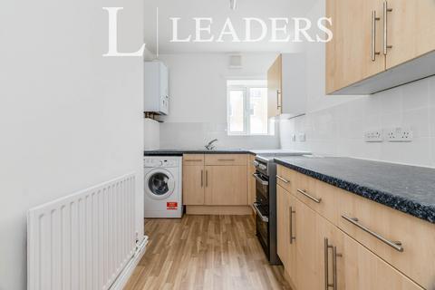 1 bedroom flat to rent, Woodcote Road, SM6
