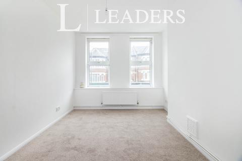 1 bedroom flat to rent, Woodcote Road, SM6