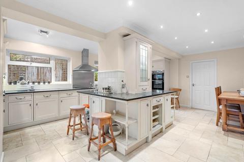 undefined, Mount Brookbank, Broadwas, Worcestershire.  WR6 5NE