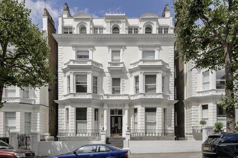 3 bedroom apartment for sale, Holland Park, London, W11