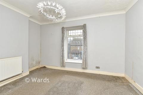 3 bedroom end of terrace house for sale, Cooling Road, Cliffe, Kent