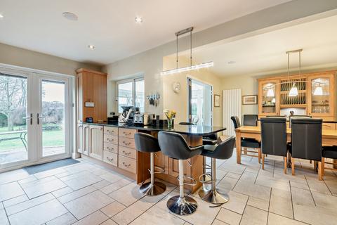4 bedroom detached house for sale, Echo Barn Lane, Farnham, Surrey
