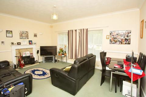 2 bedroom maisonette for sale, Deepdene, Midanbury Lane, Southampton, Hampshire, SO18