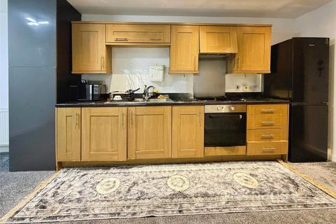 undefined, Trout Road, Yiewsley, West Drayton