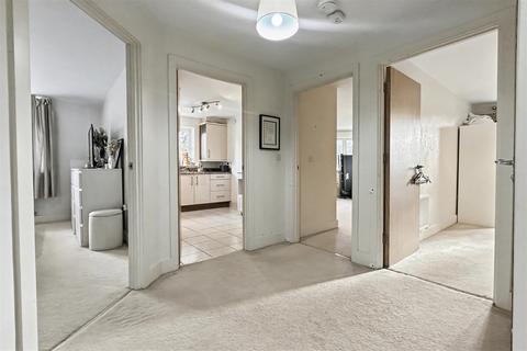 2 bedroom flat for sale, Chandlers Ford