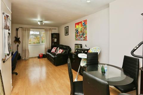 2 bedroom maisonette for sale, Staplehurst Close, Southampton, Hampshire, SO19