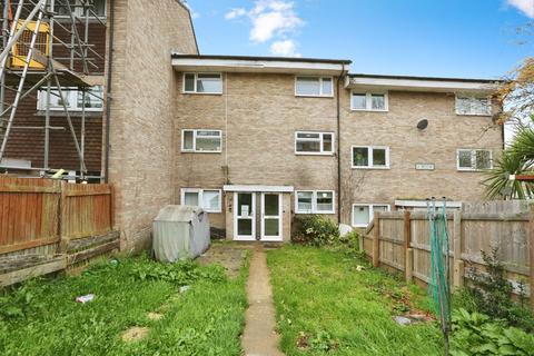 Staplehurst Close, Southampton, Hampshire, SO19