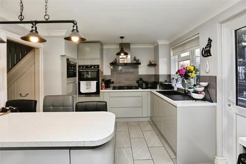 4 bedroom terraced house for sale, Cheriton Avenue, SOUTHAMPTON, Hampshire, SO18