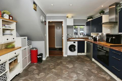 undefined, Walker Place, Hamble, Southampton, Hampshire, SO31