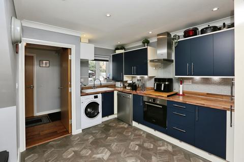 undefined, Walker Place, Hamble, Southampton, Hampshire, SO31