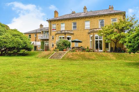 3 bedroom flat for sale, Gosport Lane, Lyndhurst, Hampshire, SO43