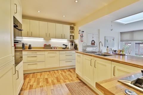 3 bedroom detached house for sale, Malmesbury Road, RINGWOOD, Hampshire, BH24