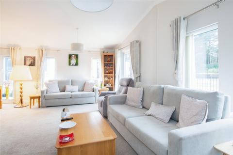 2 bedroom detached house for sale, Maple Walk, RINGWOOD, Hampshire, BH24
