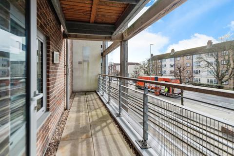 2 bedroom flat for sale, Queen Street, Portsmouth, Hampshire, PO1