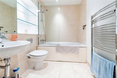 2 bedroom flat for sale, Queen Street, Portsmouth, Hampshire, PO1