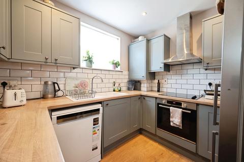 3 bedroom maisonette for sale, Alhambra Road, SOUTHSEA, Hampshire, PO4