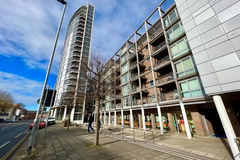 1 bedroom flat for sale, Queen Street, Portsmouth, Hampshire, PO1