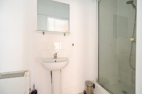 3 bedroom flat for sale, Lord Montgomery Way, Portsmouth, Hampshire, PO1