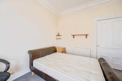 3 bedroom flat for sale, Lord Montgomery Way, Portsmouth, Hampshire, PO1