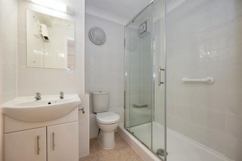 1 bedroom flat for sale, Clarence Parade, Southsea, Hampshire, PO5