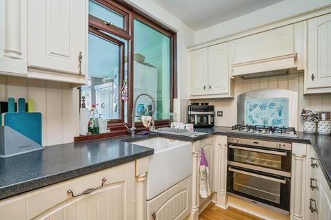 3 bedroom end of terrace house for sale, Waterworks Road, Portsmouth, Hampshire, PO6