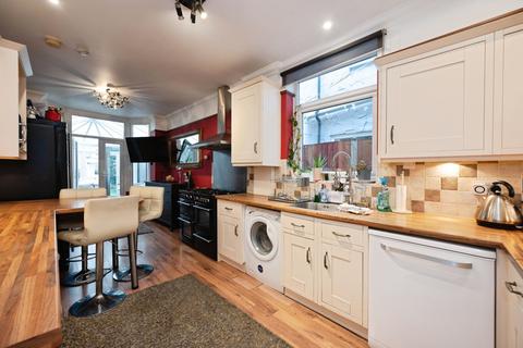 4 bedroom terraced house for sale, Pitcroft Road, Portsmouth, Hampshire, PO2