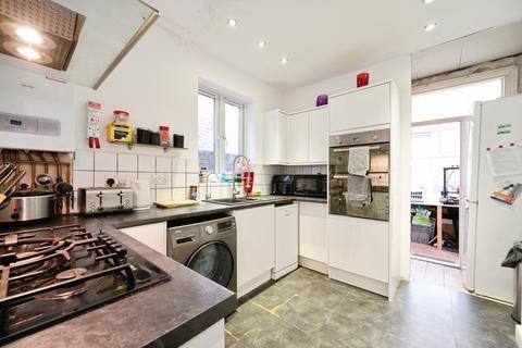 3 bedroom terraced house for sale, Weston Avenue, Southsea, Hampshire, PO4