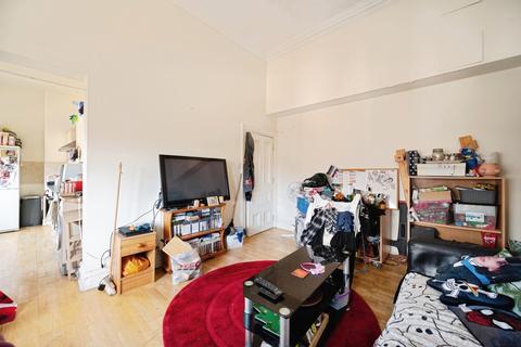 3 bedroom flat for sale, Lord Montgomery Way, Portsmouth, Hampshire, PO1