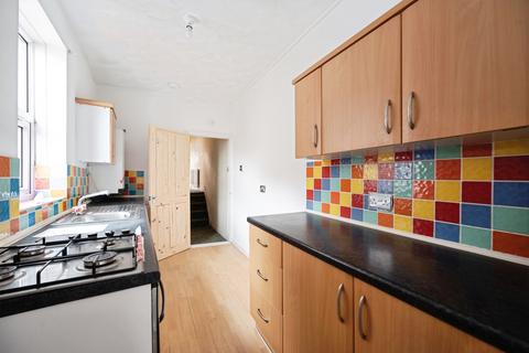 1 bedroom flat for sale, Fawcett Road, Southsea, Hampshire, PO4