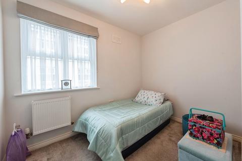 2 bedroom flat for sale, Cotton Road, Portsmouth, Hampshire, PO3