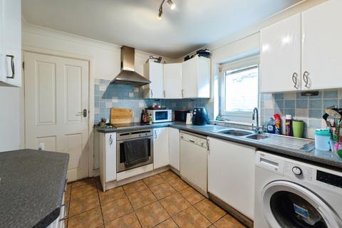 2 bedroom flat for sale, Granada Road, Southsea, Hampshire, PO4
