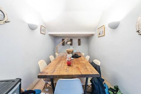 2 bedroom flat for sale, Granada Road, Southsea, Hampshire, PO4
