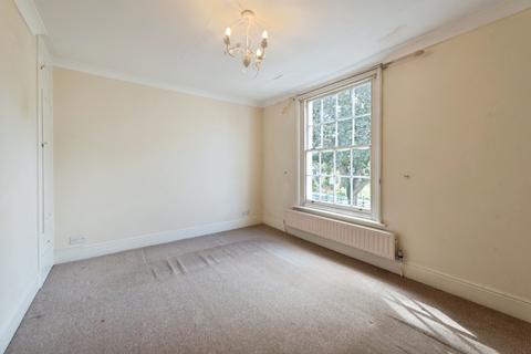 4 bedroom end of terrace house for sale, Gloucester View, Southsea, Hampshire, PO5