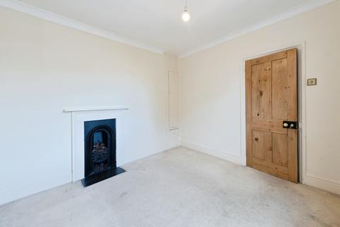 4 bedroom end of terrace house for sale, Gloucester View, Southsea, Hampshire, PO5