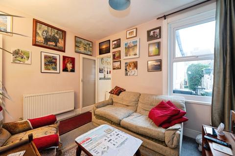 2 bedroom terraced house for sale, Londesborough Road, Southsea, Hampshire, PO4