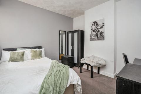 4 bedroom terraced house for sale, New Road East, Portsmouth, Hampshire, PO2