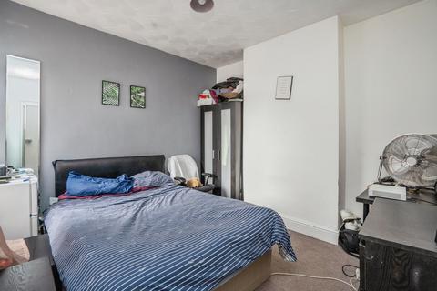 4 bedroom terraced house for sale, New Road East, Portsmouth, Hampshire, PO2