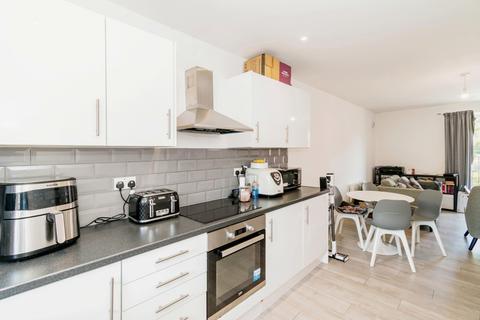 undefined, Bevois Valley Road, Southampton, Hampshire, SO14
