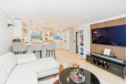 2 bedroom flat for sale, Winchester Road, SOUTHAMPTON, Hampshire, SO16