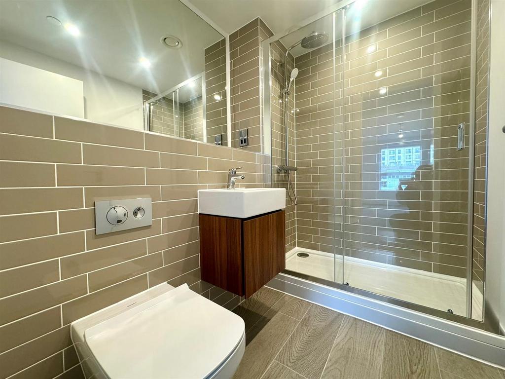 Ensuite.jpeg