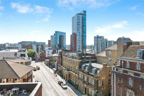 2 bedroom flat for sale, Canute Road, Southampton, Hampshire, SO14