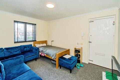 undefined, Captains Place, Southampton, Hampshire, SO14