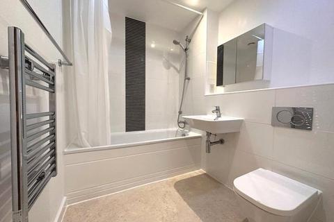 2 bedroom flat for sale, College Street, Southampton, Hampshire, SO14