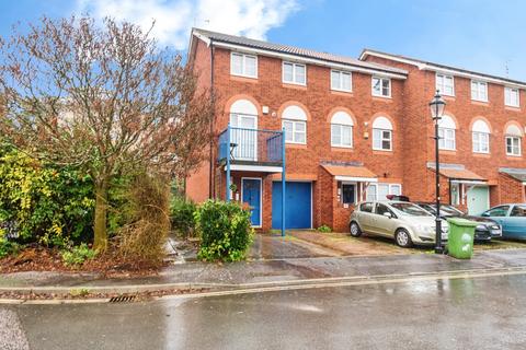 Captains Place, Southampton, Hampshire, SO14